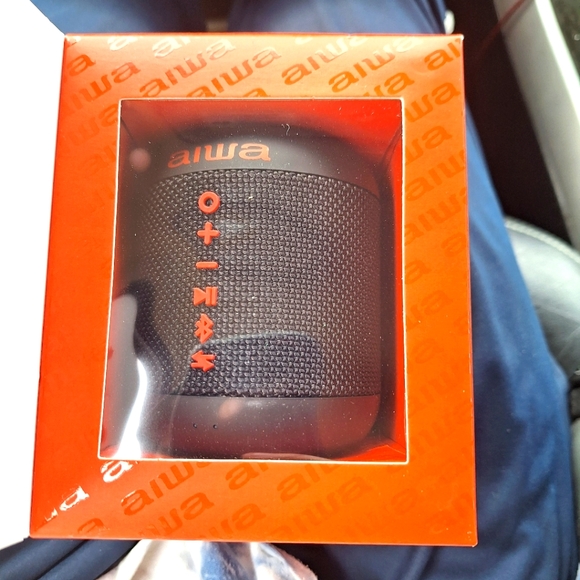 NEW AIWA Exos Go AI6001-BLK Wireless Bluetooth Speaker Waterproof - Picture 2 of 11